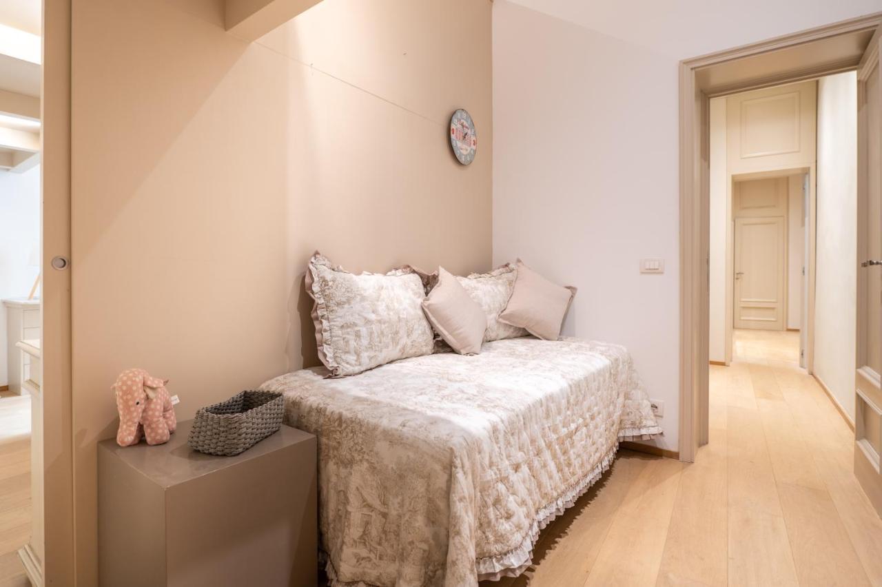 Central And Roomy Near The Station And Duomo - Homeunity Florens Exteriör bild